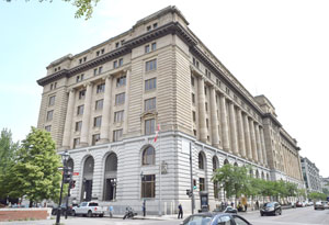 L’administration centrale de la Garde côtière canadienne, région du Centre et de l’Arctique, est située au 105, rue McGill, à Montréal.