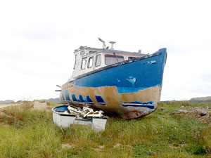 Photo d'un navire abandonné