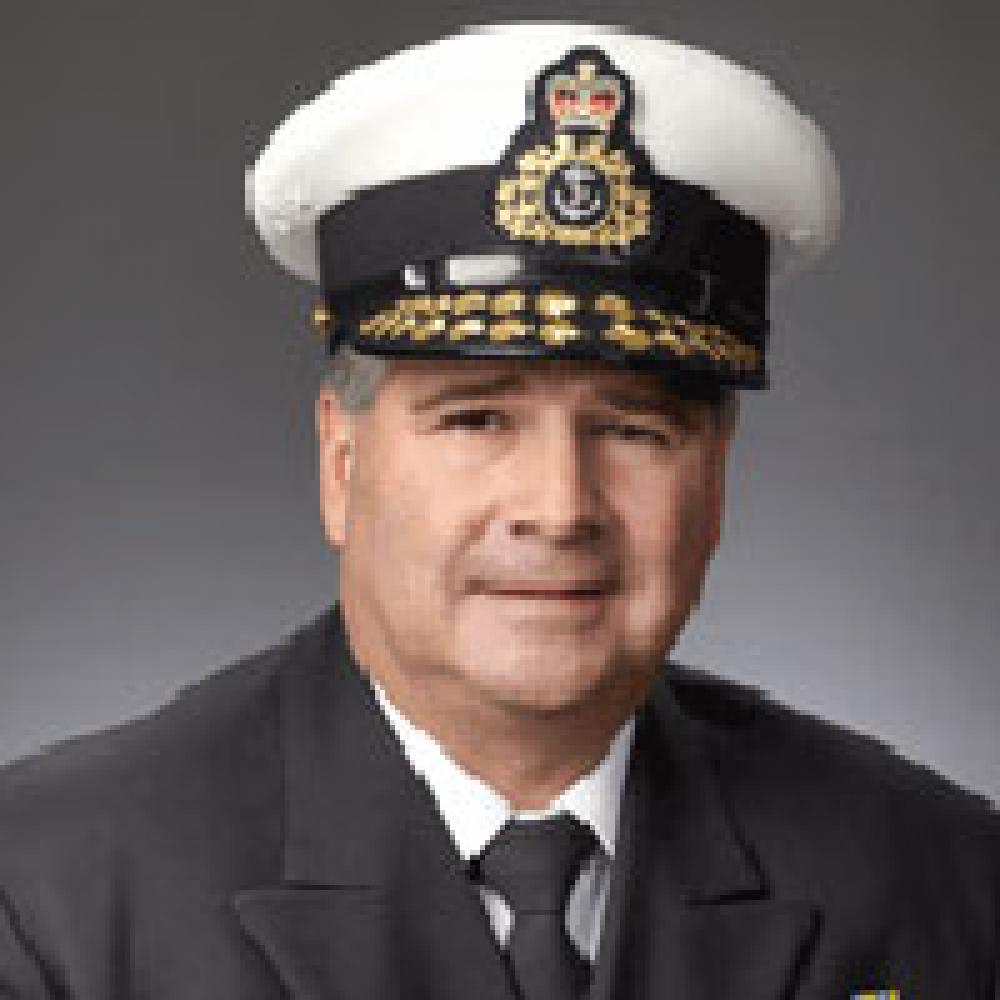 Mario Pelletier Commissaire adjoint Garde côtière canadienne Région du Centre et de l’Arctique